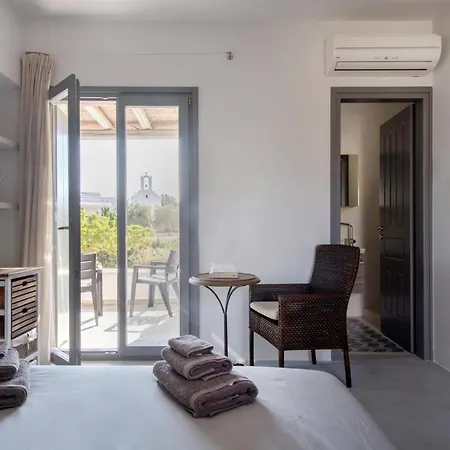 Mel - Exclusive In Paros * Livadia (Paros)